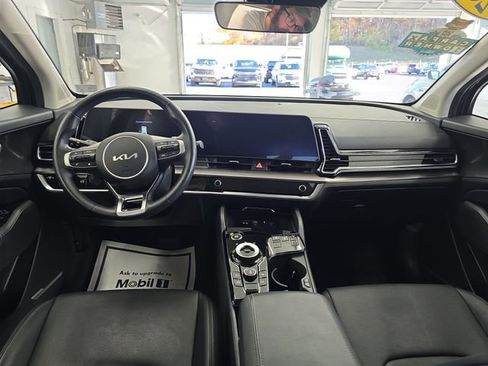 Certified 2023 Kia Sportage EX image 11