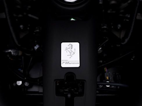 Used 2022 Ferrari F8 Tributo image 35