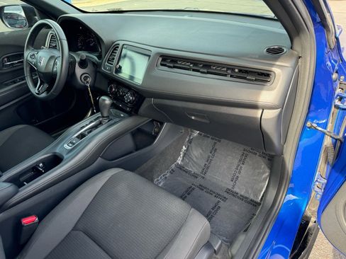 Used 2022 Honda HR-V Sport image 13