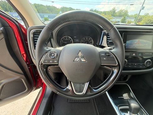 Used 2018 Mitsubishi Outlander SE AWD/4WD image 15
