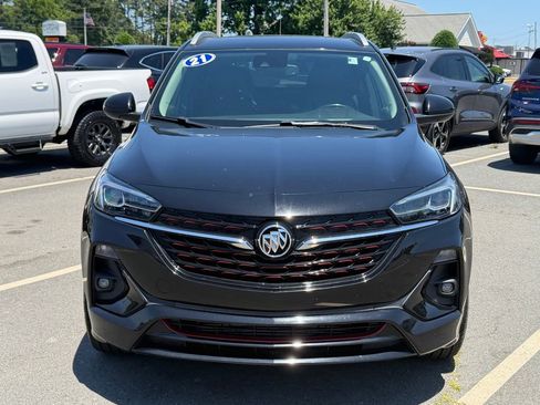 Used 2021 Buick Encore GX Essence w/ Sport Touring Package FWD image 9