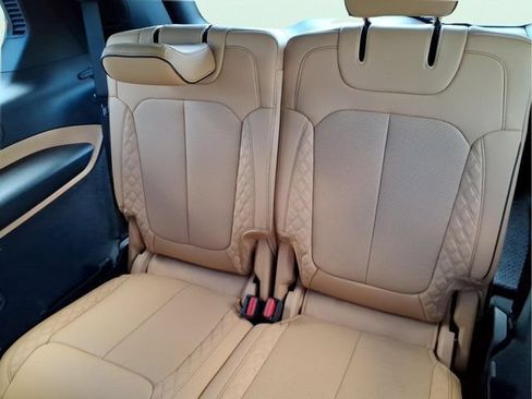 Used 2025 Jeep Grand Cherokee L Summit AWD/4WD image 17