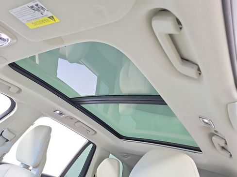 Used 2020 Volvo XC90 T5 Momentum image 22