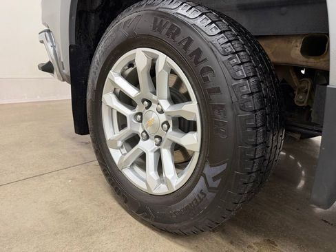 Certified 2023 Chevrolet Silverado 1500 LT w/ Z71 Off-Road Package image 14