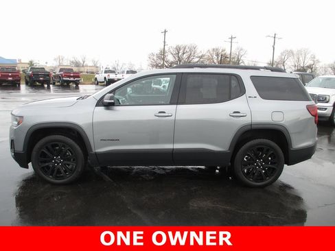 Used 2023 GMC Acadia SLE w/ Driver Convenience Package image 9