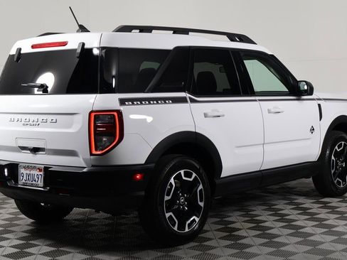 Used 2023 Ford Bronco Sport Outer Banks w/ Tech Package image 4