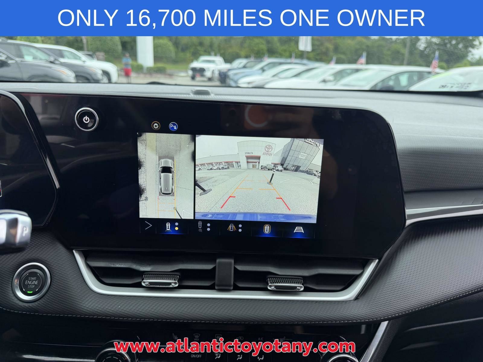 Used 2025 Chevrolet Equinox LT w/ Safety and Technology Package AWD/4WD image 9