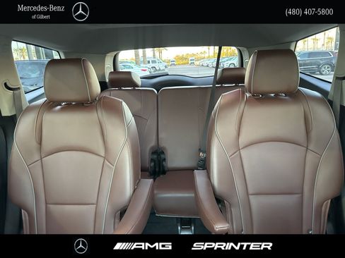 Used 2021 Buick Enclave Avenir w/ Avenir Technology Package image 18