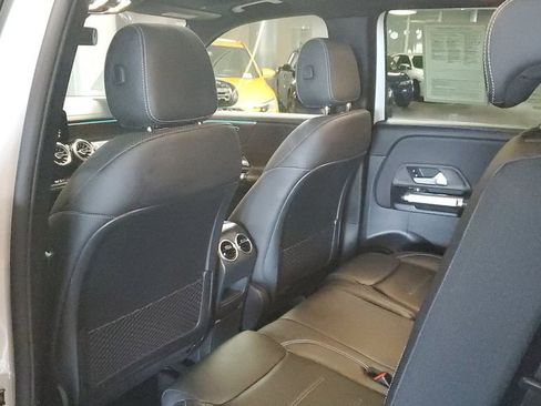 Used 2022 Mercedes-Benz GLB 35 AMG 4MATIC image 17