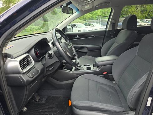 Used 2020 Kia Sorento LX w/ LX I4 Convenience Package FWD image 8