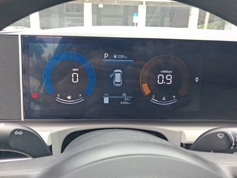 Used 2025 Hyundai Tucson SEL FWD image 15