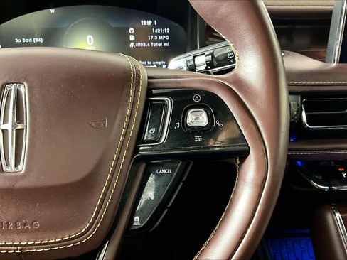 Used 2020 Lincoln Aviator Black Label w/ Dynamic Handling Package image 22