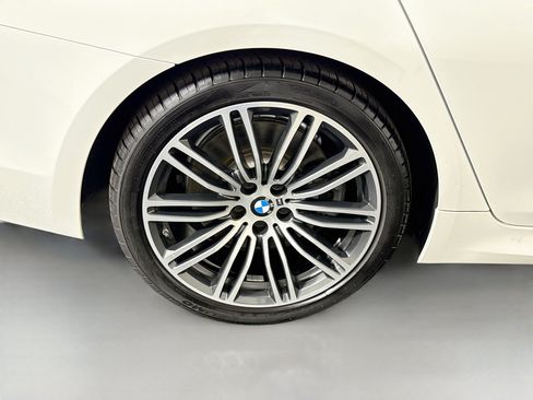 Used 2019 BMW 540i w/ M Sport Package RWD image 33