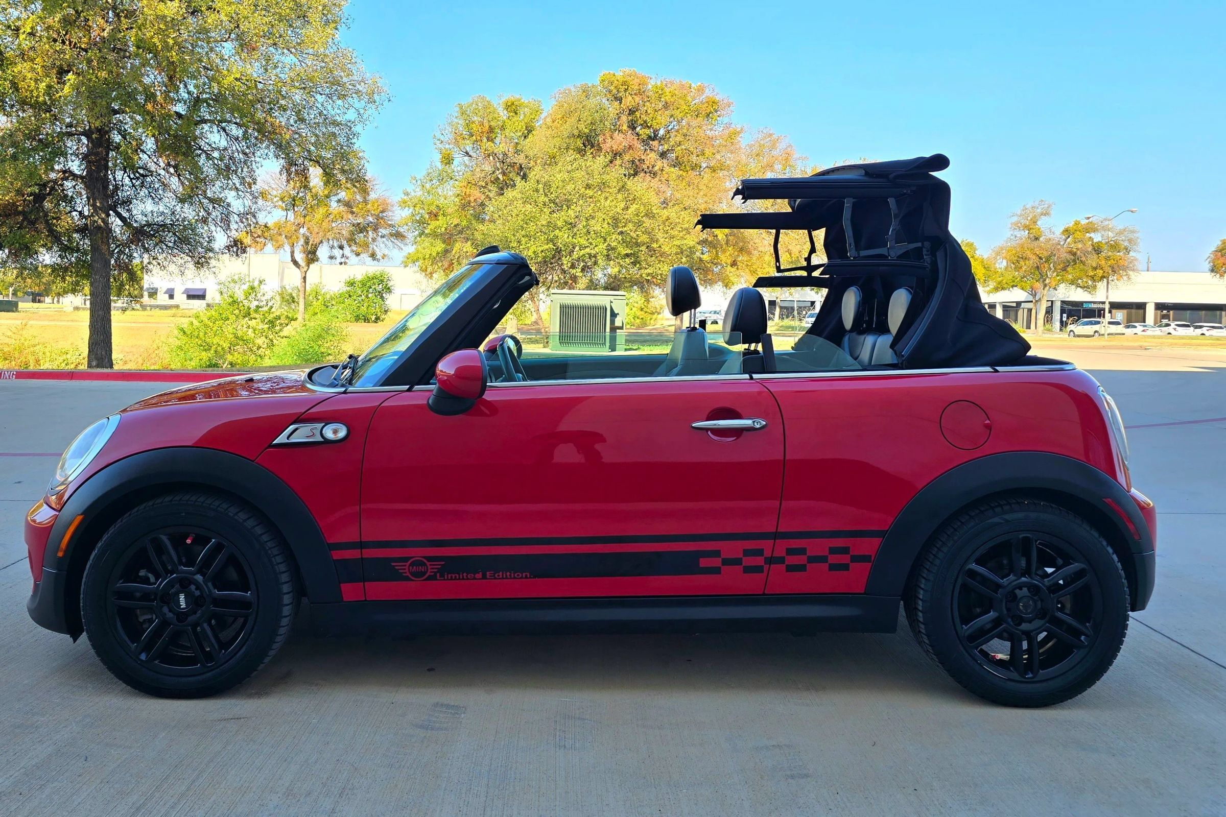 Used 2015 MINI Cooper S FWD image 12