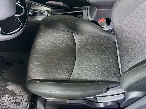 Used 2025 Mitsubishi Outlander Sport LE AWD/4WD image 18