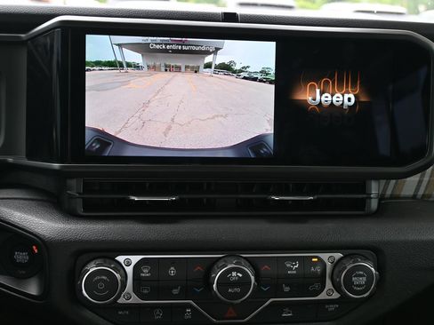 New 2026 Jeep Gladiator Sport AWD/4WD image 14