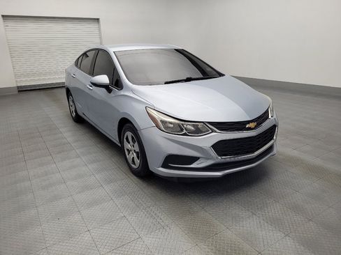 Used 2017 Chevrolet Cruze LS image 13