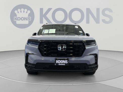 Used 2025 Honda Pilot Black Edition image 11