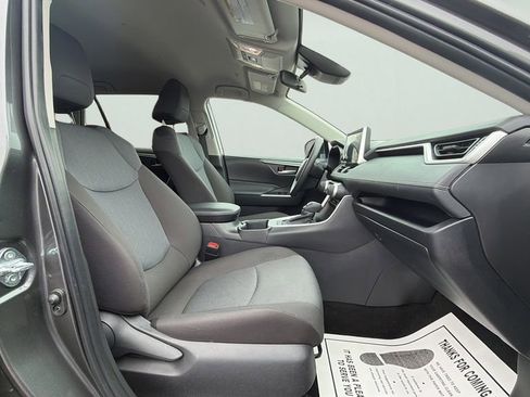 Used 2025 Toyota RAV4 XLE image 11
