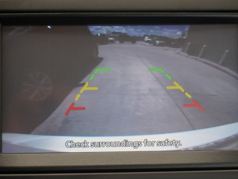 Used 2019 Nissan Versa S Plus FWD image 17