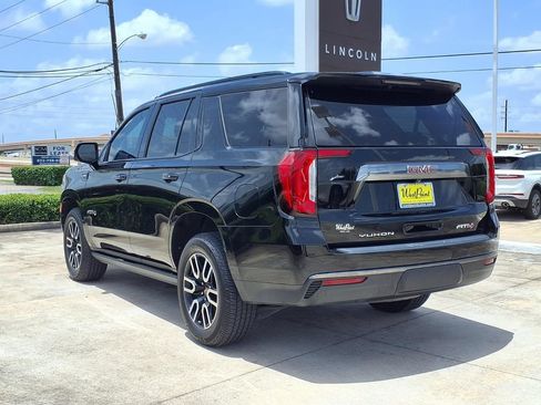 Used 2023 GMC Yukon AT4 w/ AT4 Premium Package AWD/4WD image 4