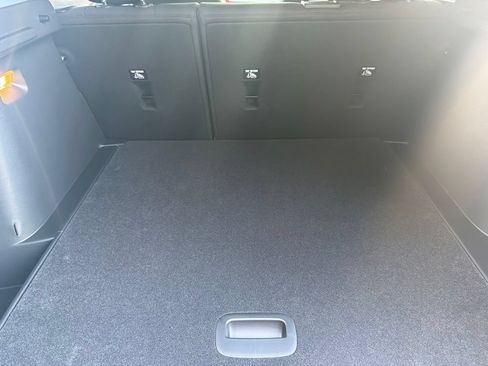 New 2026 Chevrolet Trax RS w/ Sunroof Package FWD image 17