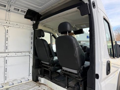Used 2023 RAM ProMaster 2500 image 25