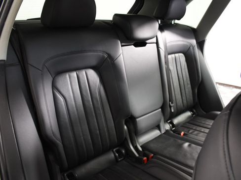 Used 2019 Audi Q5 Premium w/ Convenience Package AWD/4WD image 23