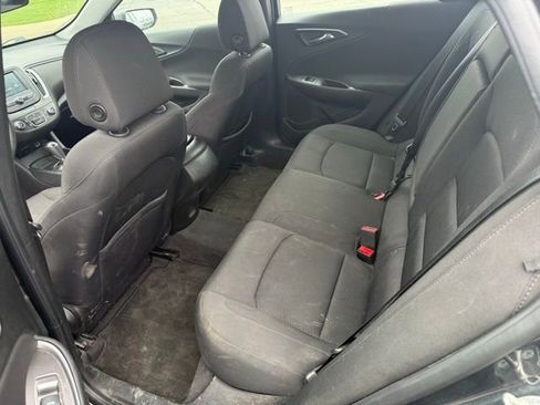 Used 2018 Chevrolet Malibu LS w/ LPO, Convenience Package 1 FWD image 16
