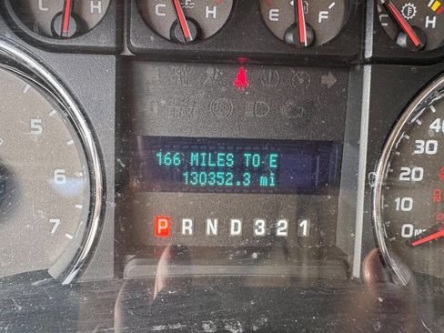 Used 2010 Ford F150 XLT image 17