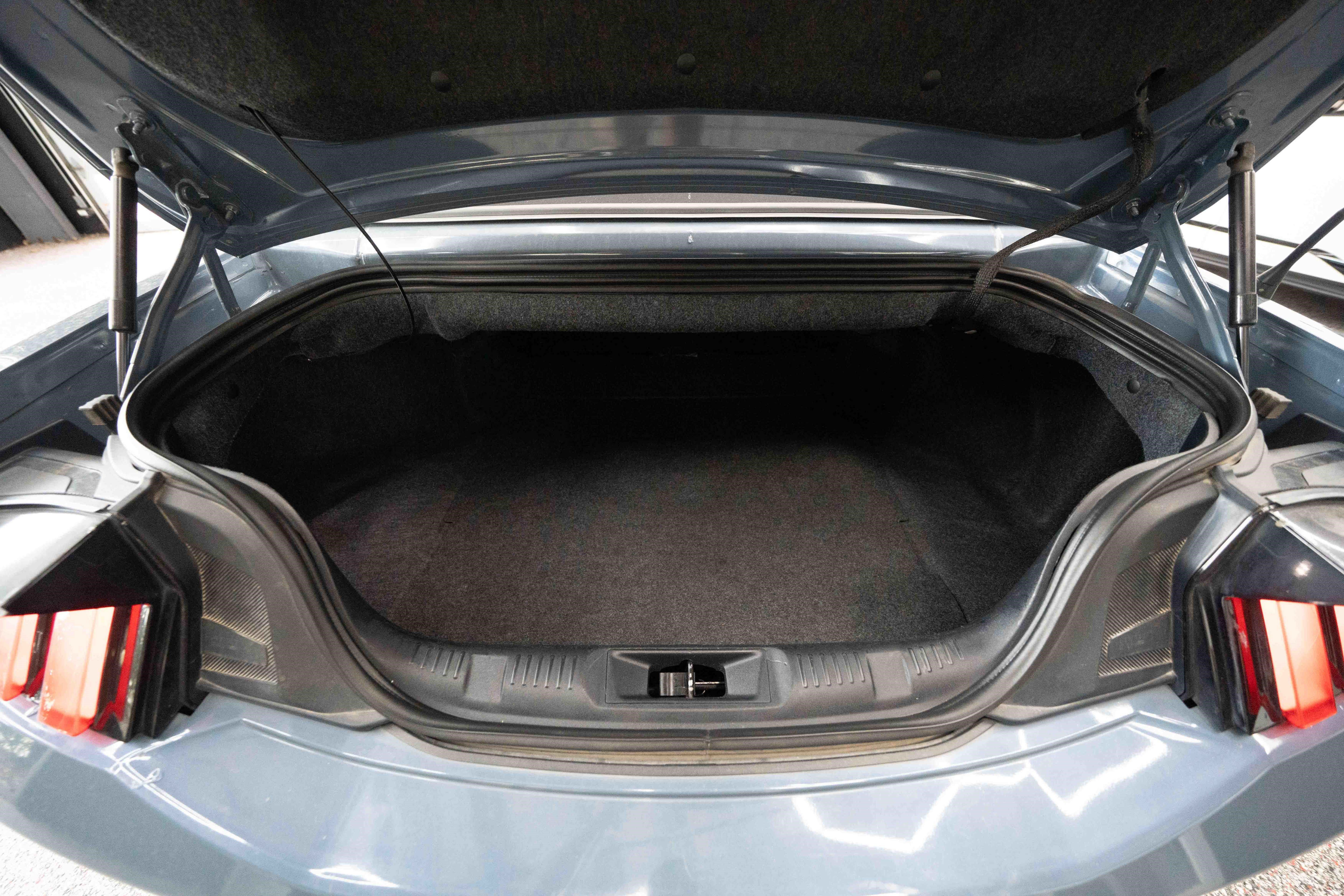 Used 2024 Ford Mustang Convertible RWD image 27