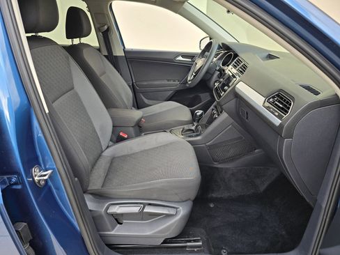 Used 2019 Volkswagen Tiguan S FWD image 23
