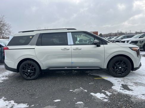 New 2026 Kia Carnival SX image 4