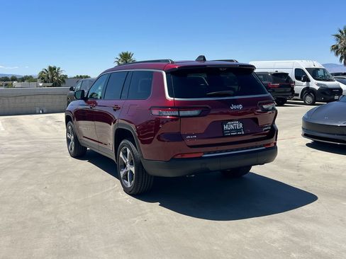 New 2026 Jeep Grand Cherokee L Limited w/ Luxury Tech Group II AWD/4WD image 4