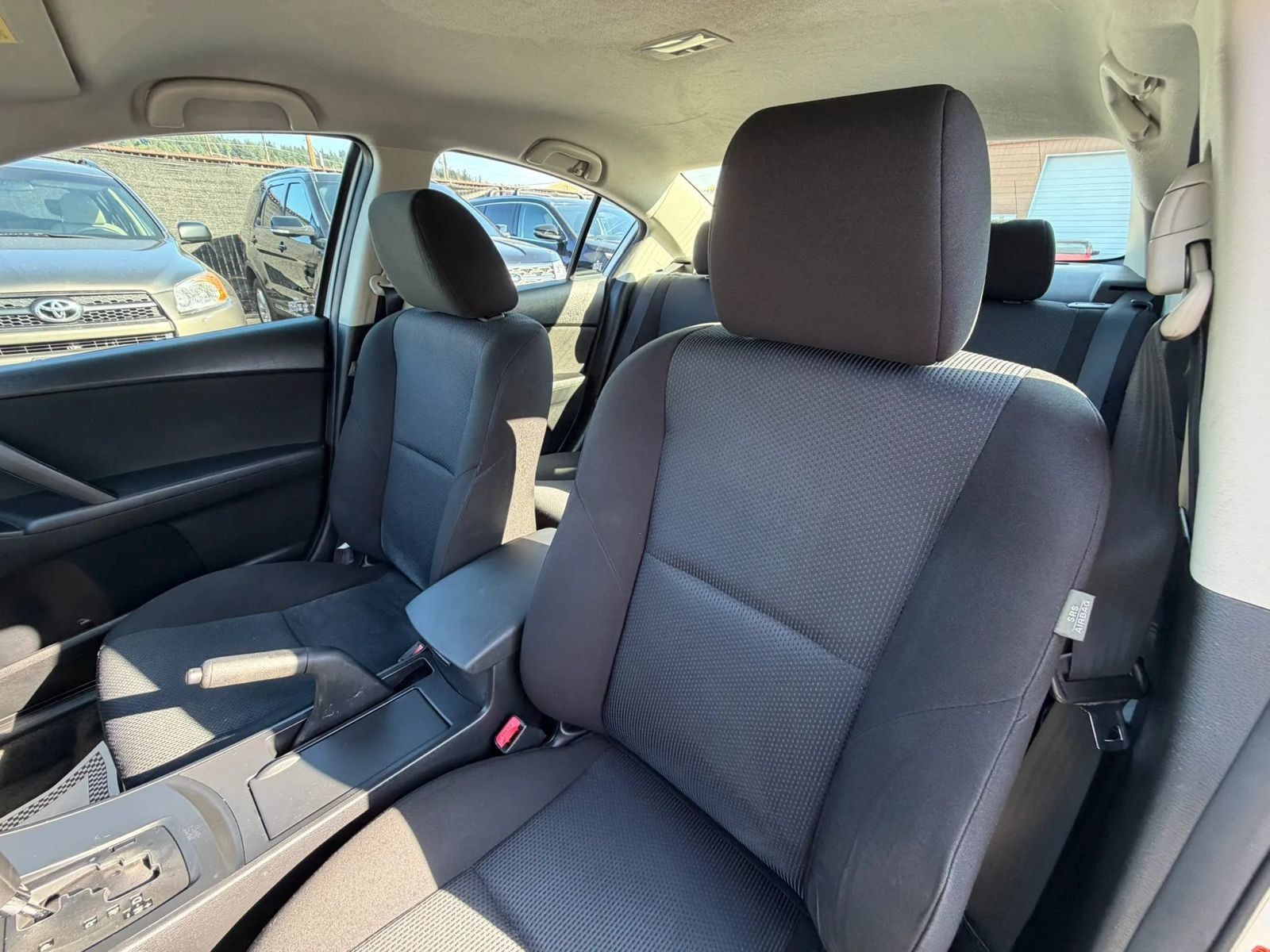 Used 2010 MAZDA MAZDA3 i Sport FWD image 21
