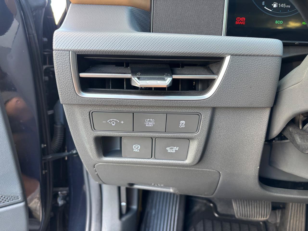 Used 2024 Hyundai Sonata Limited FWD image 14