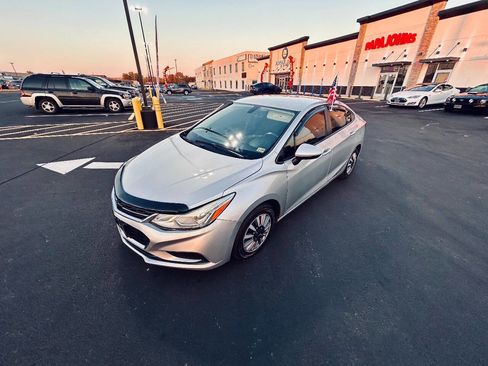 Used 2016 Chevrolet Cruze LS image 24
