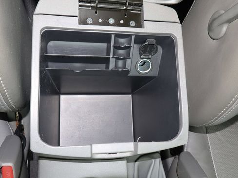 Used 2019 Nissan Frontier SL AWD/4WD image 25