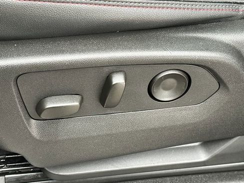 Used 2024 Chevrolet Suburban RST w/ Luxury Package image 40