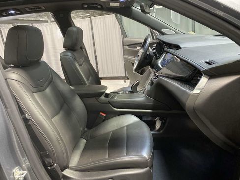 Used 2020 Cadillac XT6 Premium Luxury AWD/4WD image 14