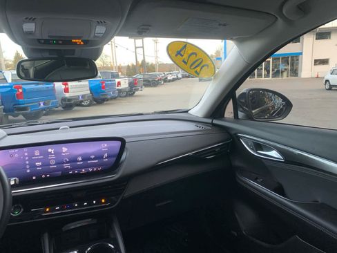 Used 2024 Buick Envision Preferred image 35