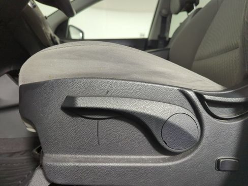 Used 2018 Hyundai Santa Fe Sport FWD image 25