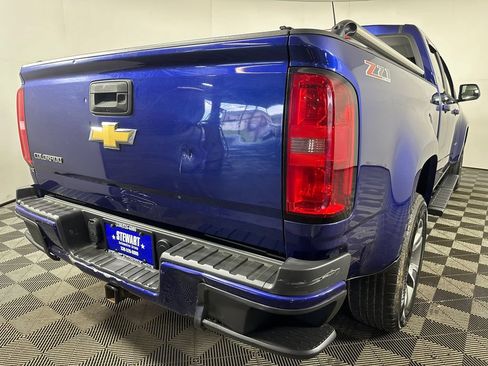 Used 2016 Chevrolet Colorado Z71 AWD/4WD image 5