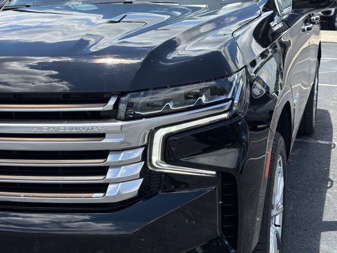 Used 2023 Chevrolet Tahoe High Country w/ Premium Package 2 AWD/4WD image 9