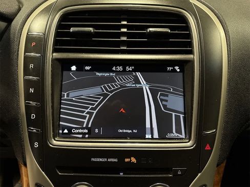 Used 2017 Lincoln MKX Reserve w/ Lincoln MKX Climate Package image 20