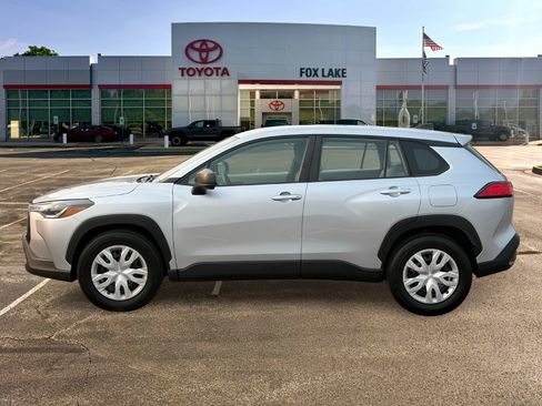 Used 2023 Toyota Corolla Cross L AWD/4WD image 2