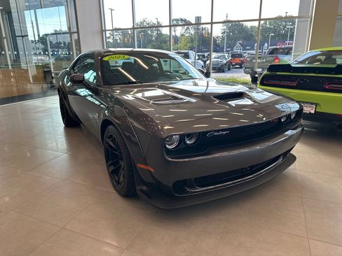 Used 2023 Dodge Challenger R/T Scat Pack RWD image 4