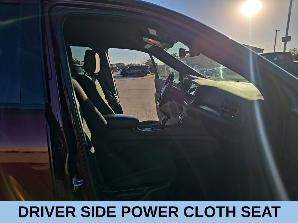 Used 2025 Dodge Durango GT AWD/4WD image 19