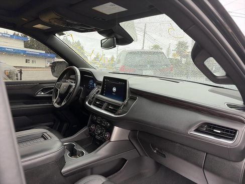 Used 2023 Chevrolet Suburban Z71 w/ Z71 Off-Road Package image 10