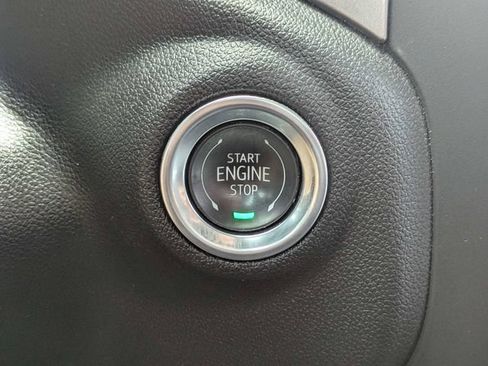 Used 2025 Chevrolet Silverado 2500 Custom AWD/4WD image 29